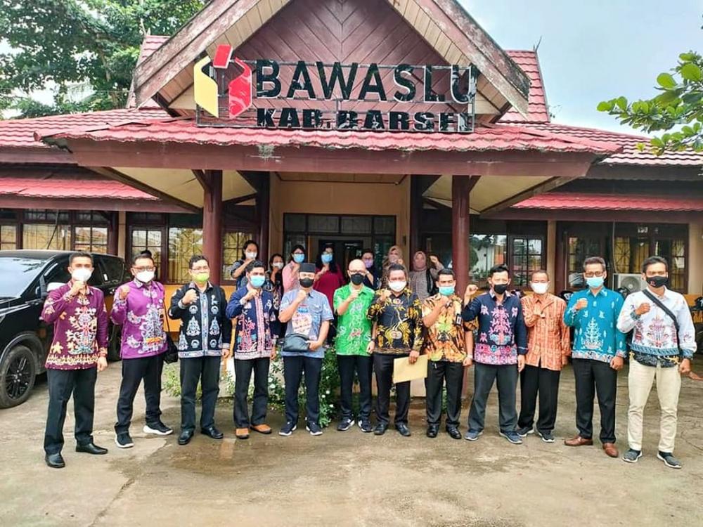 Bawaslu Bartim Ikuti Rapat Kerja Evaluasi dan Pemetaan Produk Hukum Pemilu Tahun 2019 dan Pemilihan Tahun 2020