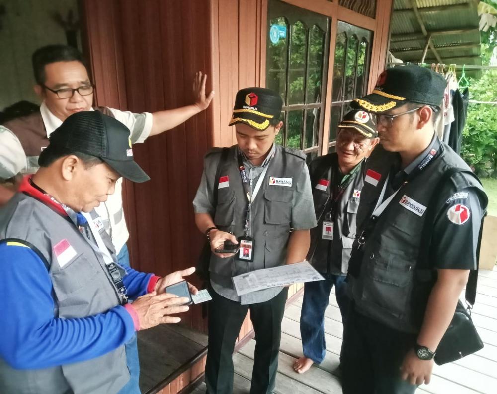 Bawaslu Bartim Laksanakan Patroli Kawal Hak Pilih di Kecamatan Benua Lima
