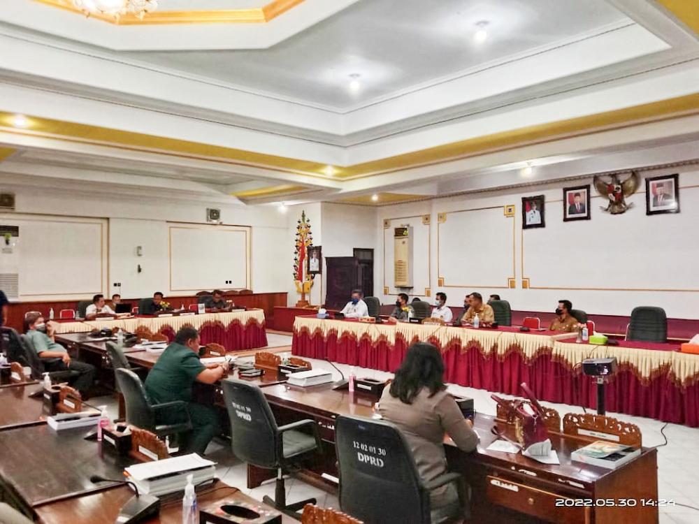 Bawaslu Bartim Hadiri Rapat Kerja oleh DPRD Kab. Bartim