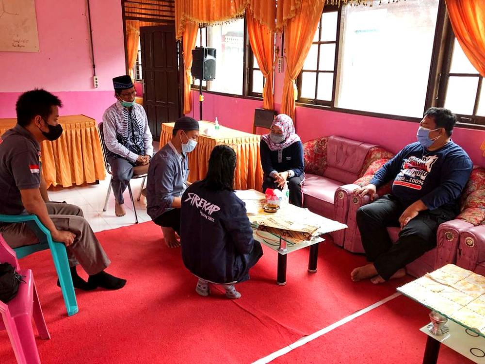 Bawaslu Kabupaten Barito Timur Awasi Kegiatan Pembaharuan Data Pemilih Oleh KPU Barito Timur 