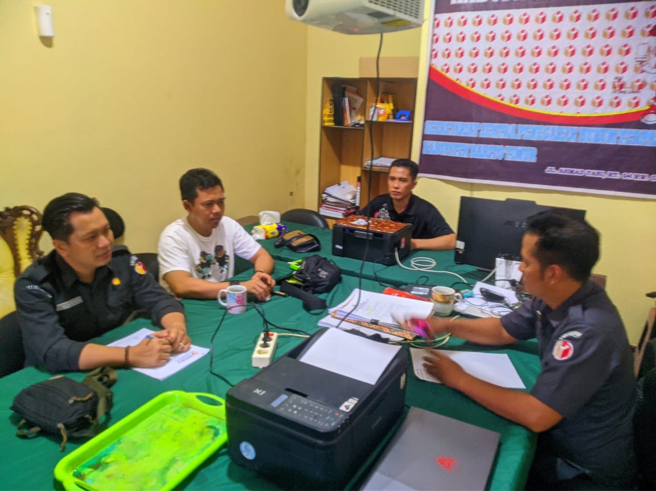 rapat pleno