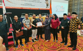 Bawaslu Bartim Raih Prestasi Sebagai Terbaik Pertama Pada Tahapan Pengawasan Verifikasi Faktual Partai Politik