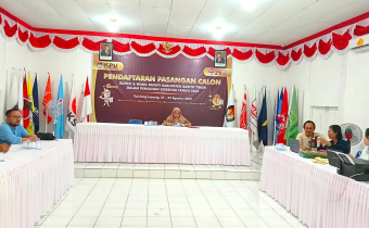 Pengawasan Penyerahan Dokumen Perbaikan Administrasi Bakal Paslon